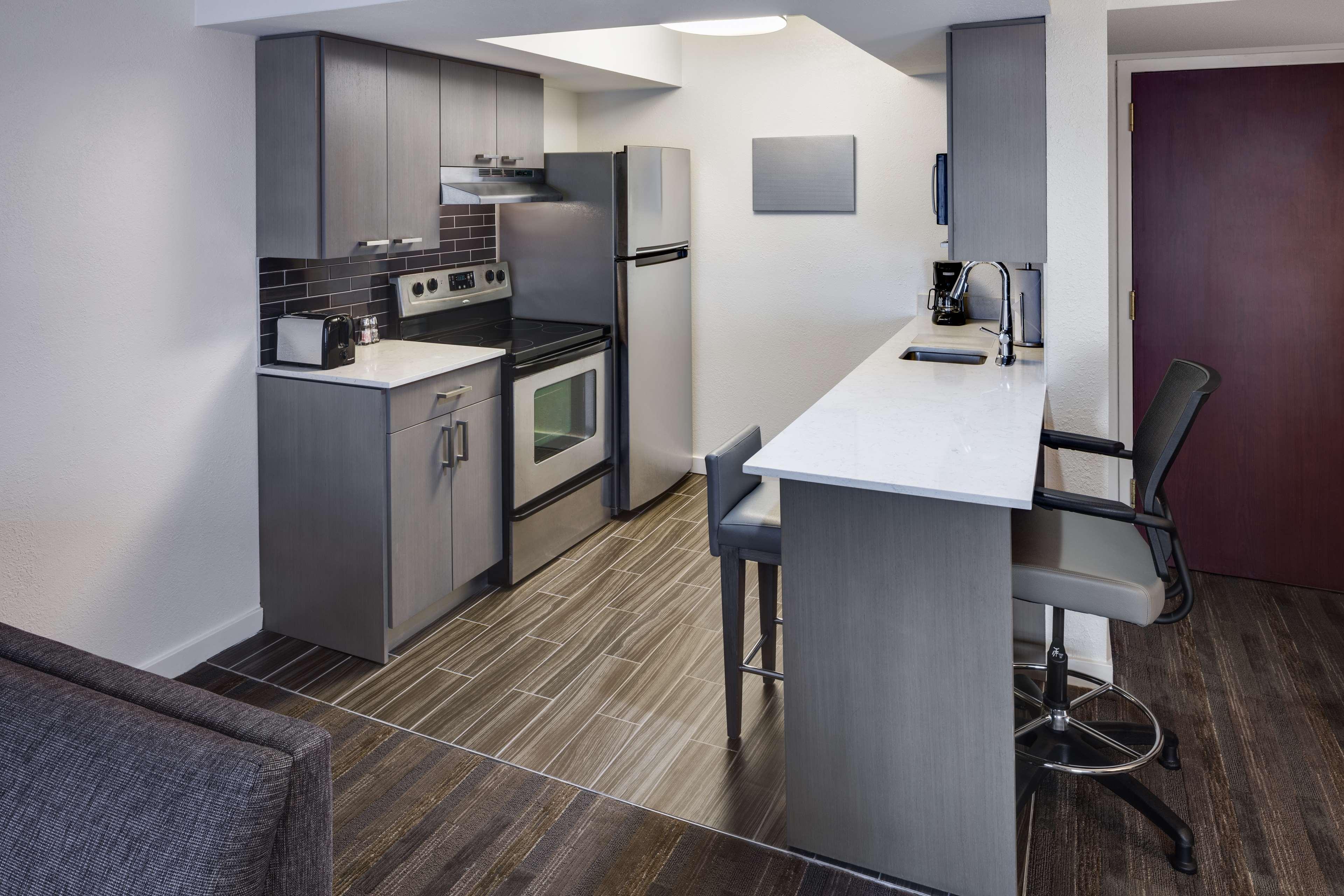 Hyatt House Boston Waltham Ξενοδοχείο Εξωτερικό φωτογραφία